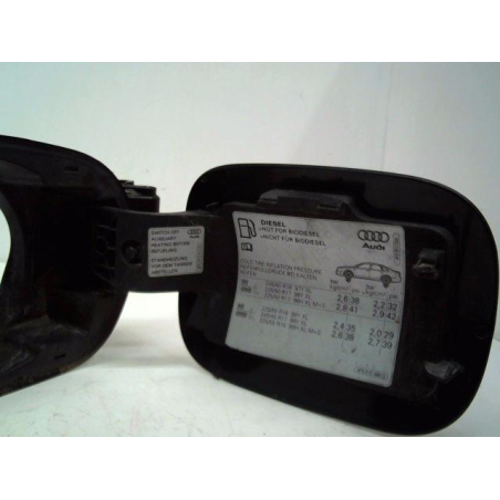 VOLET DE TRAPPE CARBURANT