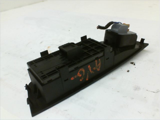 COMMANDE LEVE-GLACE PORTE AVG