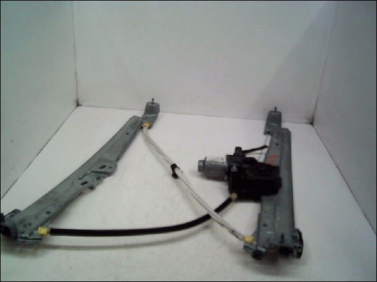 MECANISME+MOTEUR LEVE-GLACE AVD