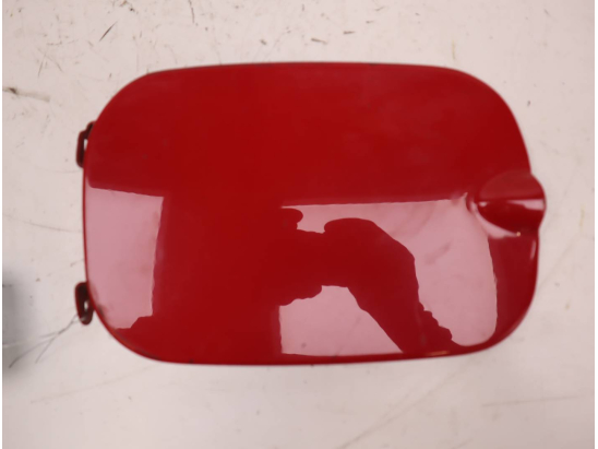 VOLET DE TRAPPE CARBURANT