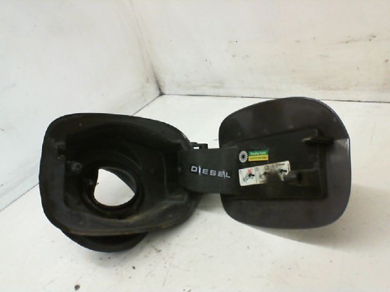 VOLET DE TRAPPE CARBURANT