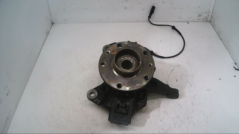 Fusee avg occasion RENAULT FLUENCE Phase 1 - 1.5 DCI 110ch