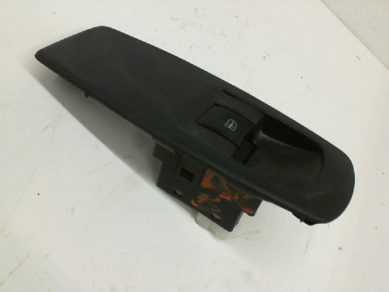 COMMANDE LEVE-GLACE PORTE ARD