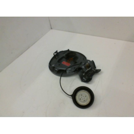 VOLET DE TRAPPE CARBURANT