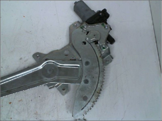MECANISME+MOTEUR LEVE-GLACE AVD