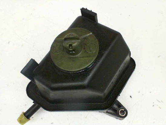 RESERVOIR POMPE DIRECTION