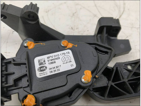 POTENTIOMETRE ACCELERATEUR