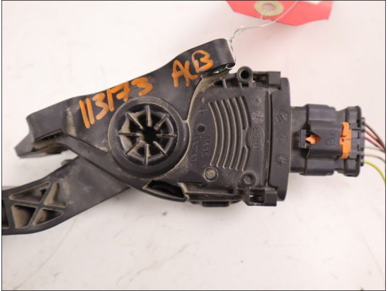 POTENTIOMETRE ACCELERATEUR