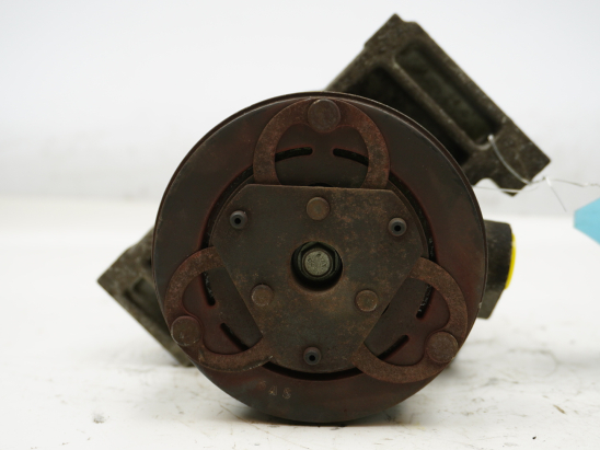 COMPRESSEUR AIR CONDITIONNE