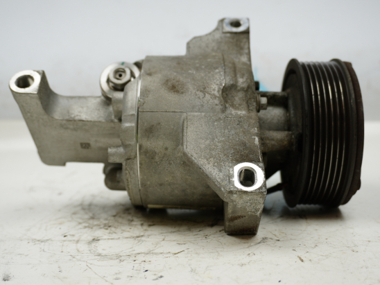COMPRESSEUR AIR CONDITIONNE