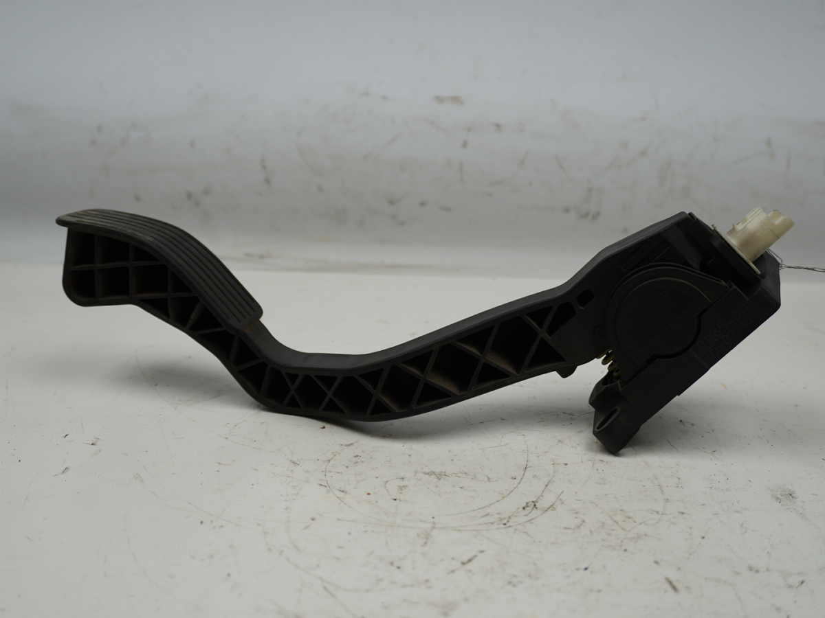 POTENTIOMETRE ACCELERATEUR