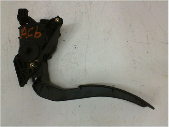 POTENTIOMETRE ACCELERATEUR