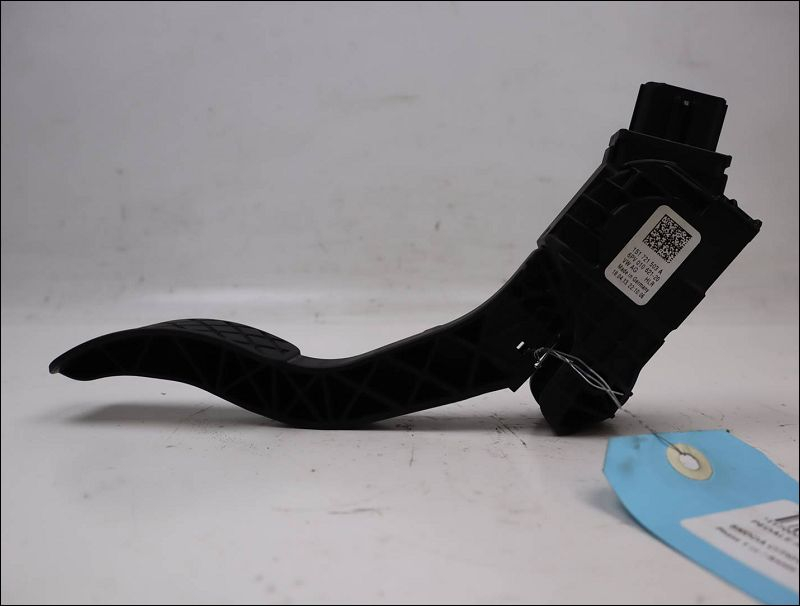 POTENTIOMETRE ACCELERATEUR