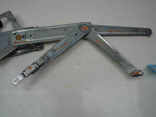 MECANISME+MOTEUR LEVE-GLACE AVD