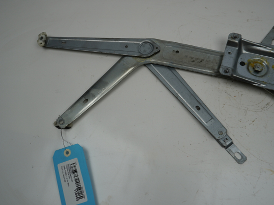 MECANISME+MOTEUR LEVE-GLACE AVD