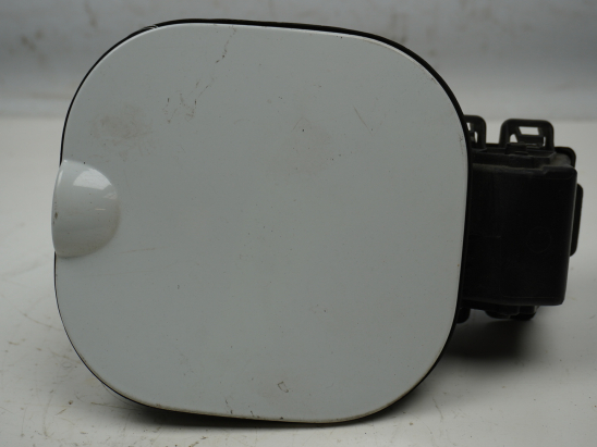 VOLET DE TRAPPE CARBURANT