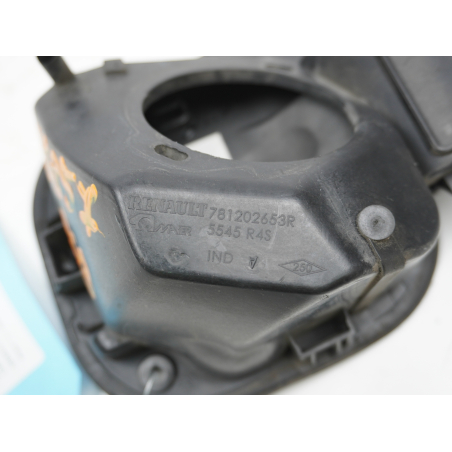 VOLET DE TRAPPE CARBURANT