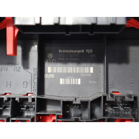 BSI (PLATINE FUSIBLE HABITACLE)
