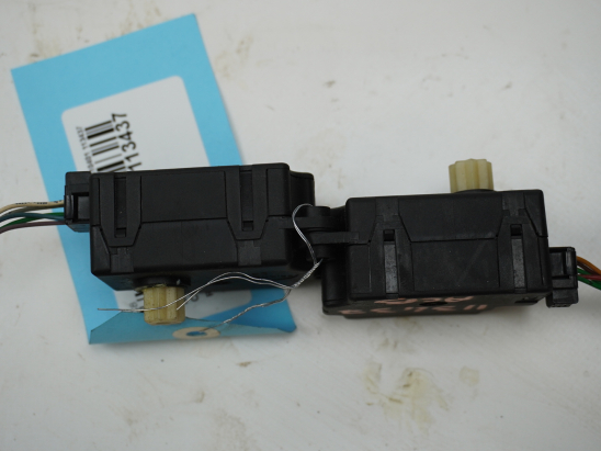 MOTEUR VOLET DE CHAUFFAGE