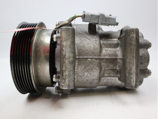 COMPRESSEUR AIR CONDITIONNE