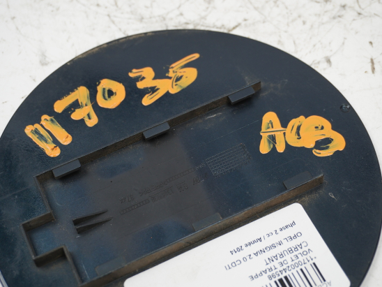 VOLET DE TRAPPE CARBURANT