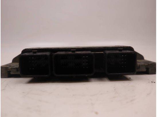 Calculateur moteur occasion RENAULT CLIO CAMPUS II Phase 2 - 1.2i 16v 75ch