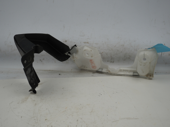 SUPPORT D PARE-CHOC AV