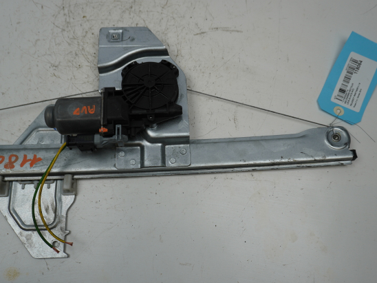 MECANISME+MOTEUR LEVE-GLACE AVD