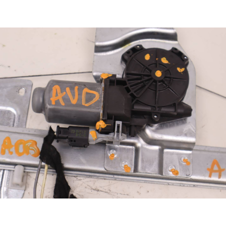 MECANISME+MOTEUR LEVE-GLACE AVD