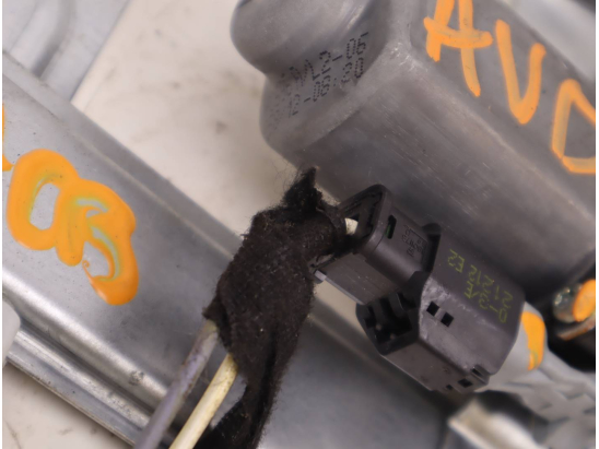 MECANISME+MOTEUR LEVE-GLACE AVD