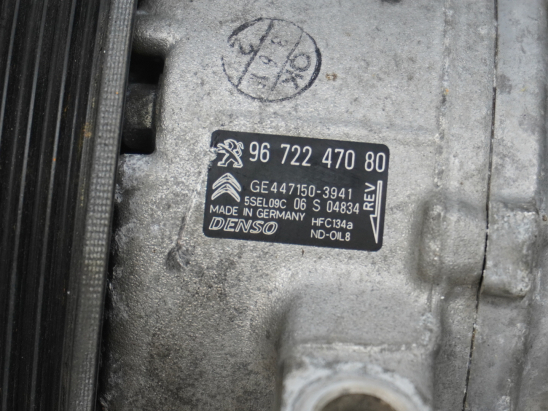 COMPRESSEUR AIR CONDITIONNE