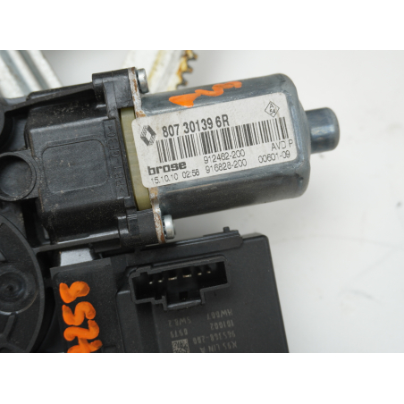 MECANISME+MOTEUR LEVE-GLACE AVD