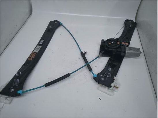 MECANISME+MOTEUR LEVE-GLACE AVD