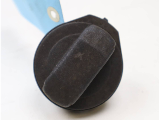 BOUCHON RESERVOIR A CARBURANT