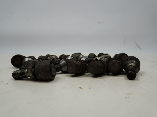 Goujon de roue occasion RENAULT MEGANE III Phase 1 - 1.5 DCI 105ch