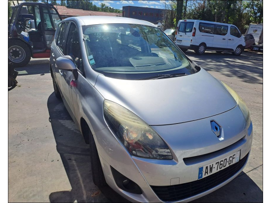 RENAULT SCENIC III DE 2010...