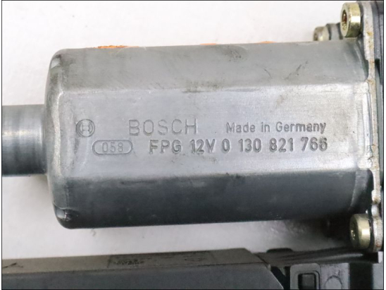 MOTEUR LEVE-VITRE AVD