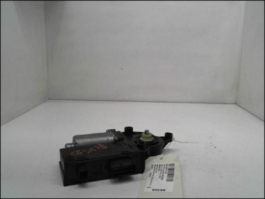MOTEUR LEVE-VITRE AVD