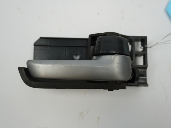 POIGNEE INT PORTE AVD