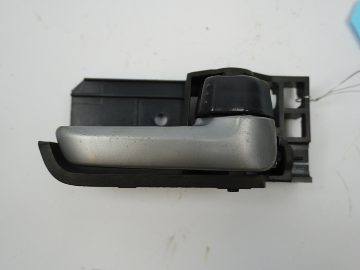 POIGNEE INT PORTE AVD