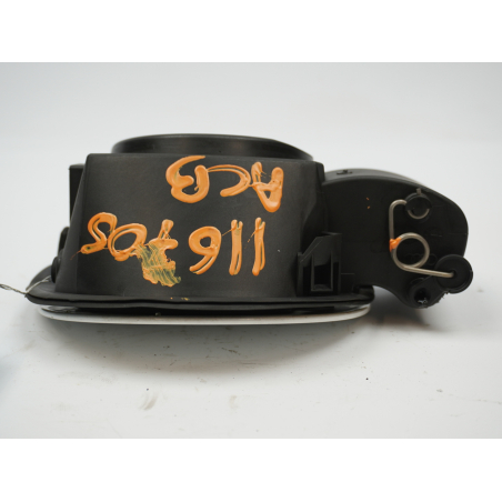 VOLET DE TRAPPE CARBURANT