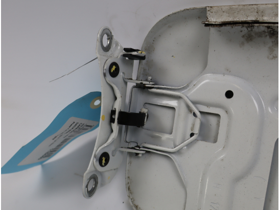 VOLET DE TRAPPE CARBURANT