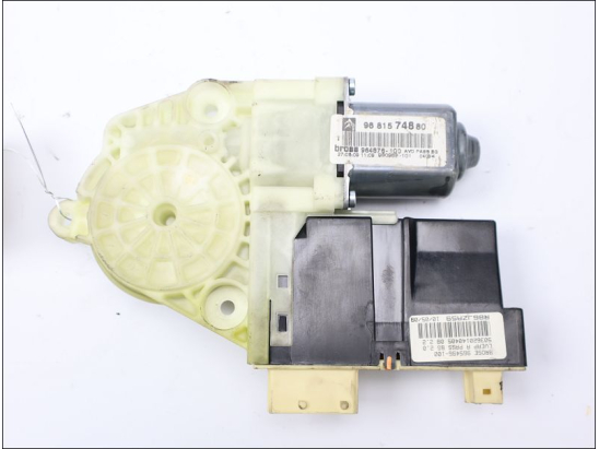 MOTEUR LEVE-VITRE AVD