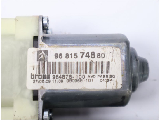 MOTEUR LEVE-VITRE AVD