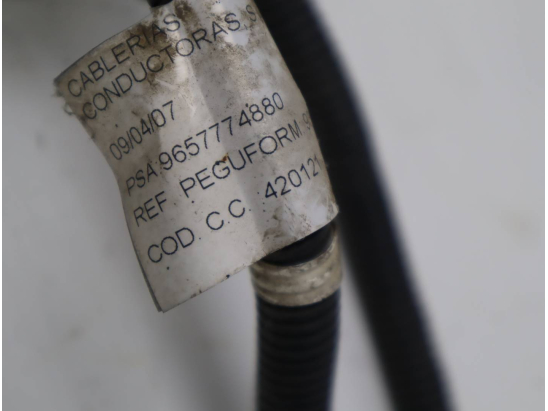 CAPTEUR AIDE STATIONNEMENT AV