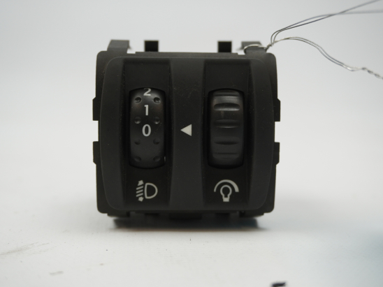 Interrupteur commande de phares occasion RENAULT TWINGO II Phase 1 - 1.5 DCI 85ch