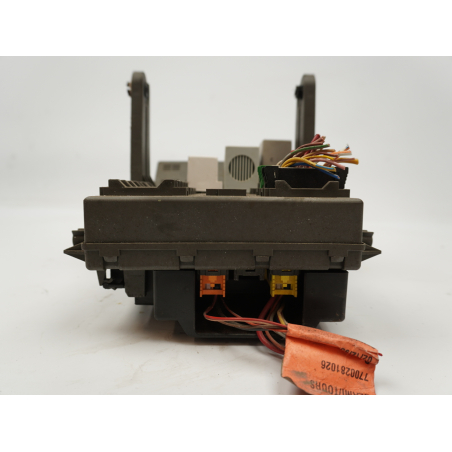 Platine fusible habitacle (BSI) occasion RENAULT LAGUNA I Phase 1 - 1.8