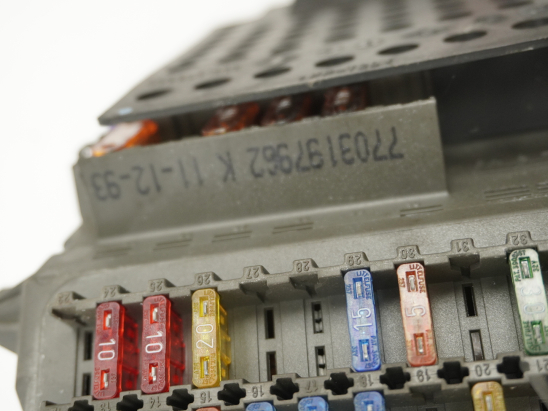 Platine fusible habitacle (BSI) occasion RENAULT LAGUNA I Phase 1 - 1.8