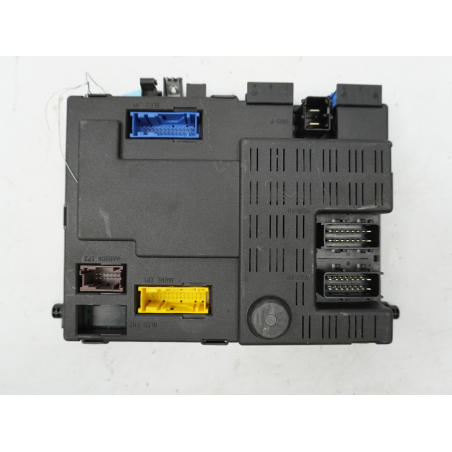 BSI (PLATINE FUSIBLE HABITACLE)