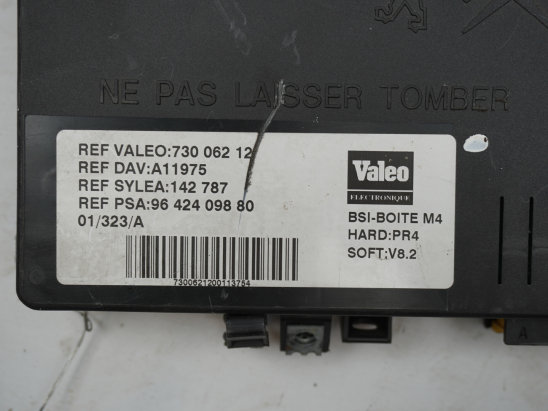 BSI (PLATINE FUSIBLE HABITACLE)